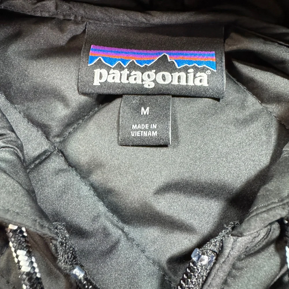 Womens Patagonia diamond quilted bomber Hoodie black M - Picture 2 of 7